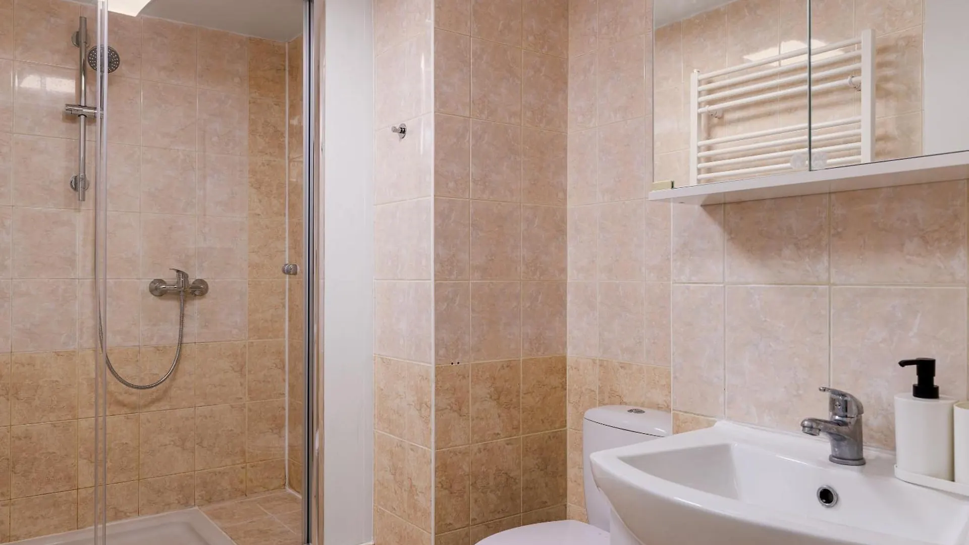 Apartment Stay2Gether - Vacation At Grandma'S Prague